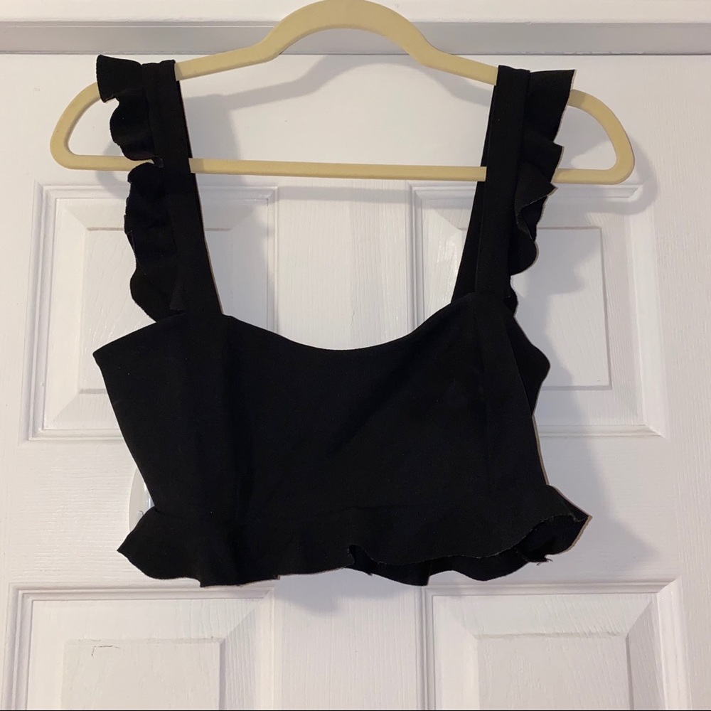 Zara black crop with ruffles - size medium